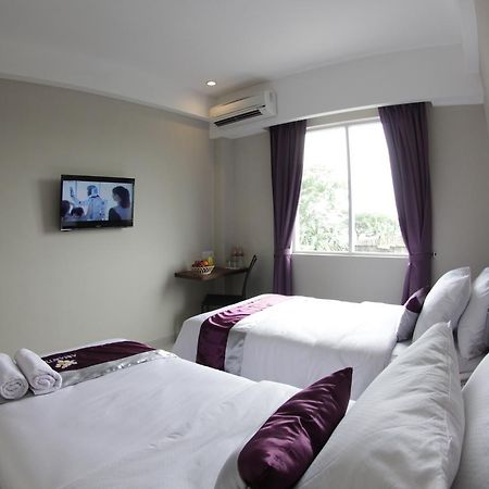 Amantis Hotel Demak Luaran gambar