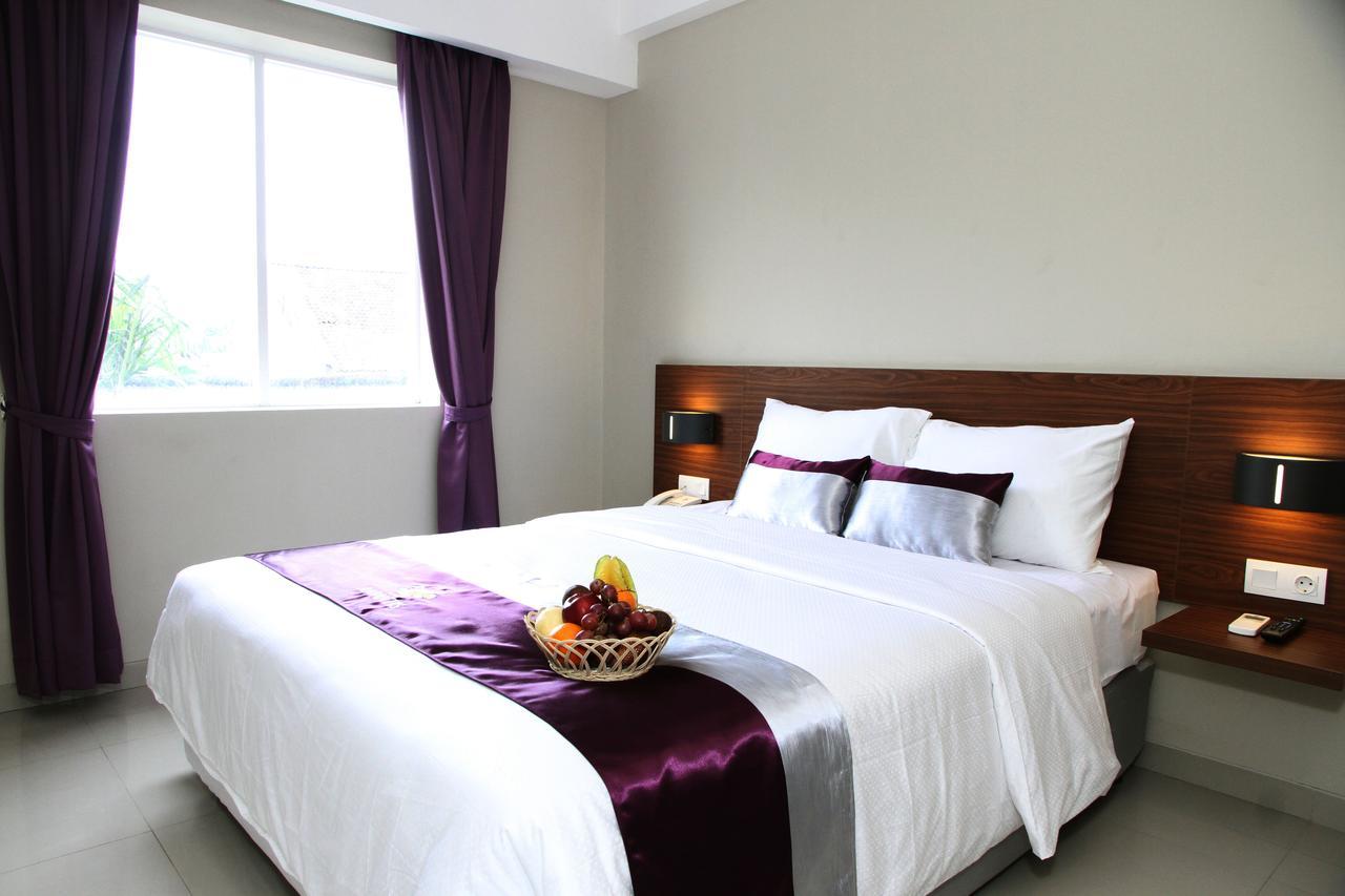Amantis Hotel Demak Luaran gambar