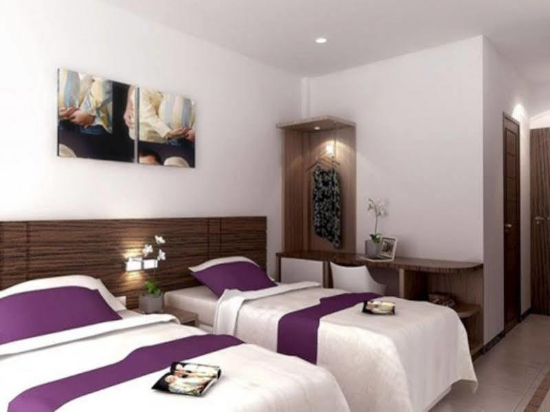 Amantis Hotel Demak Luaran gambar